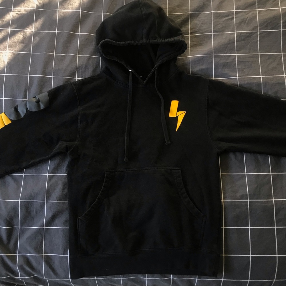 Lachlan power supply hoodie